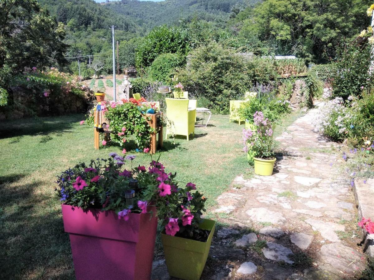 Un Petit Coin De Paradis Gluiras 外观 照片